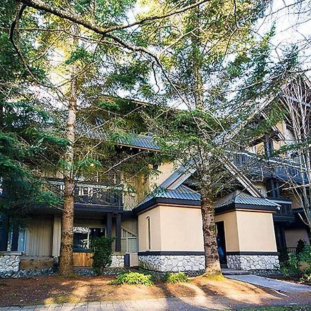 Lagoons By Cozystay Signature Whistler Exterior foto